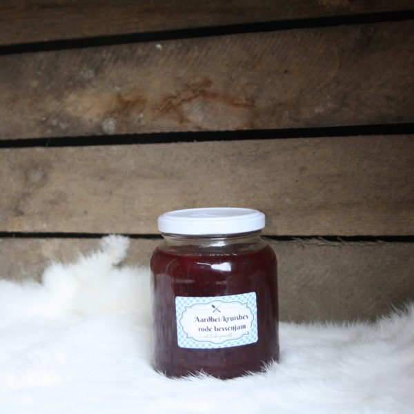 Aardbei-Kruisbes rode bessenjam
